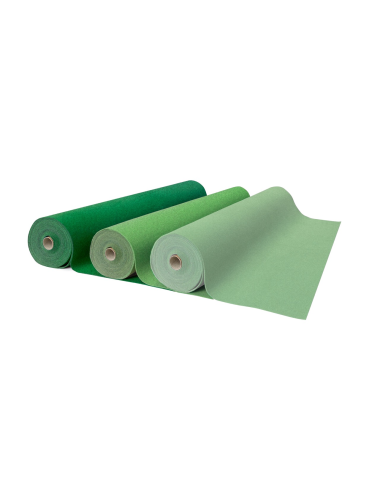 Rouleaux de moquette verte